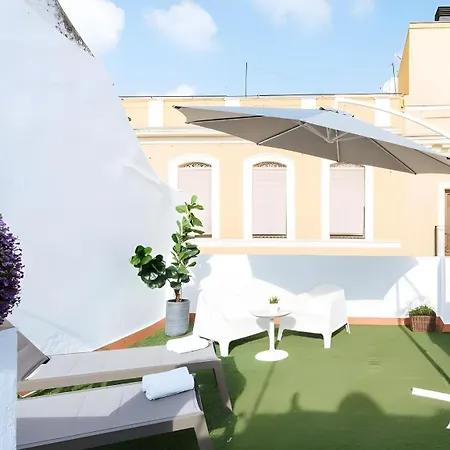 Eva Recommends Lineros Apartment