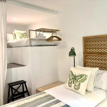 Eva Recommends Lineros * Seville